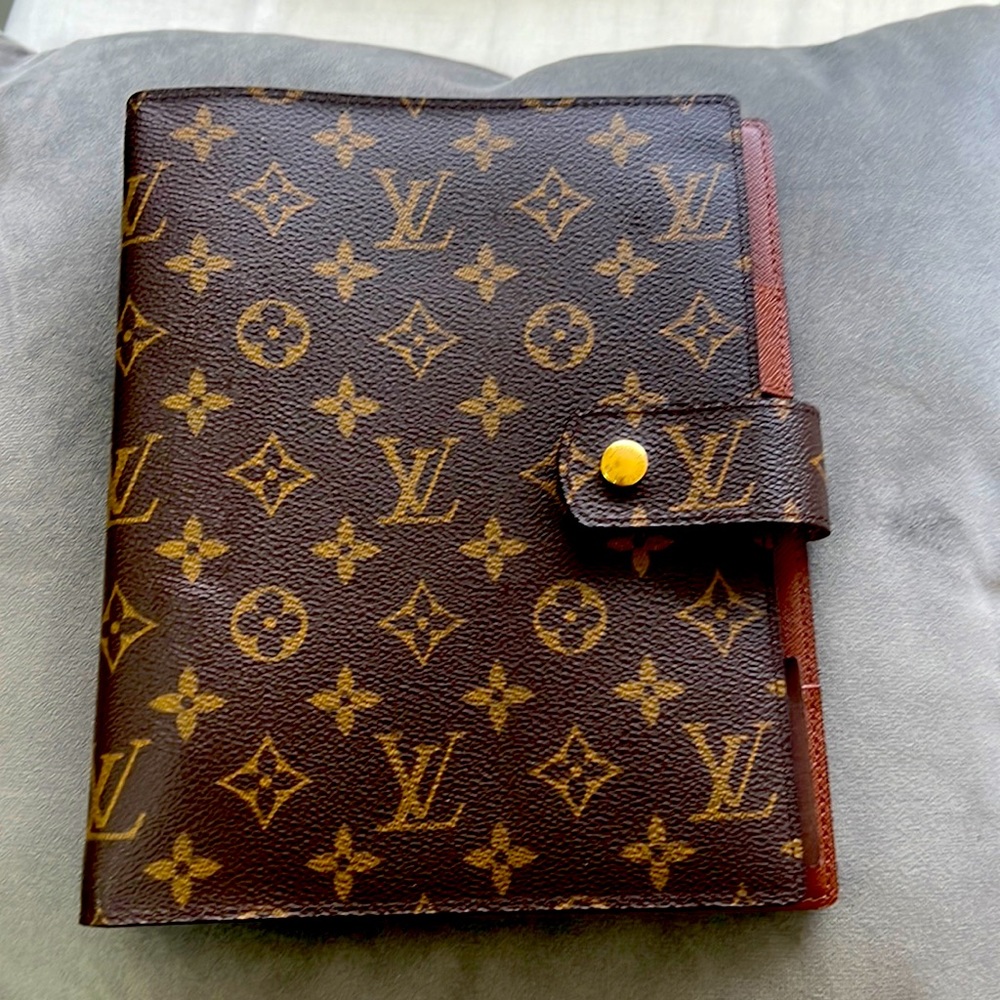 Louis Vuitton Monogram Large Ring Agenda folder…